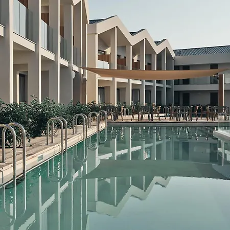 Hotel Aqua Bay 5*